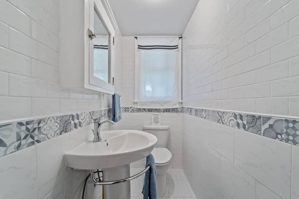 Photo of Bathroom in Woodford