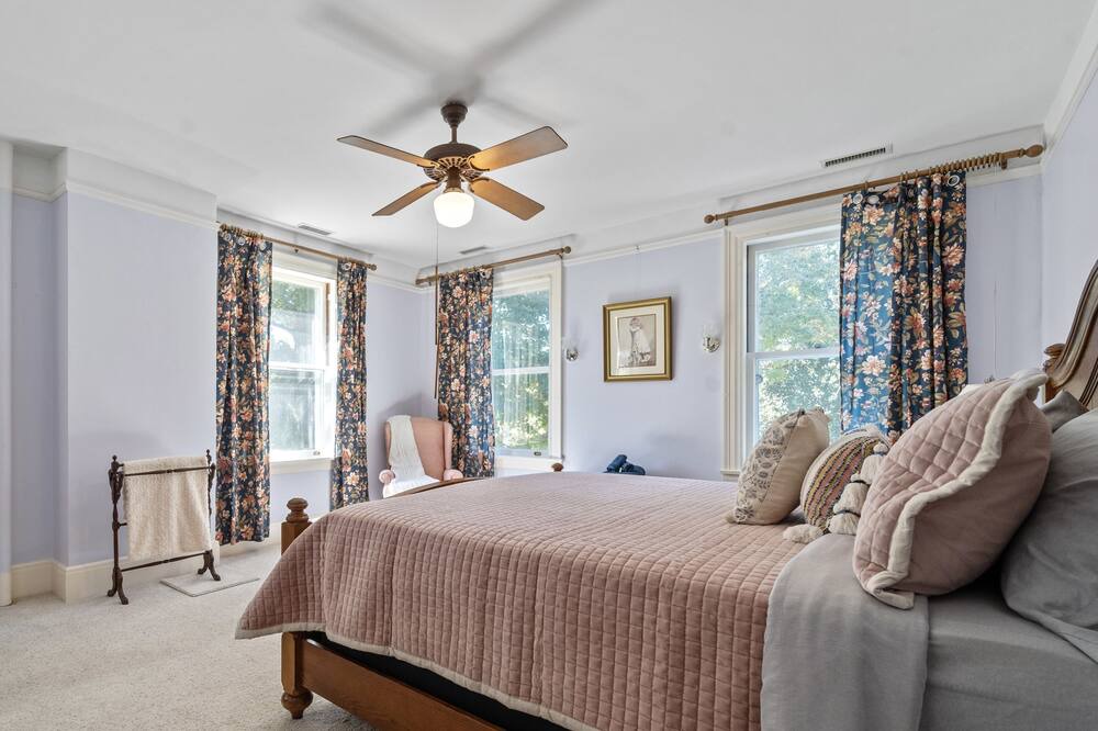Photo of Bedroom in Woodford