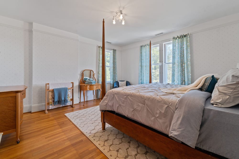 Photo of Bedroom in Woodford