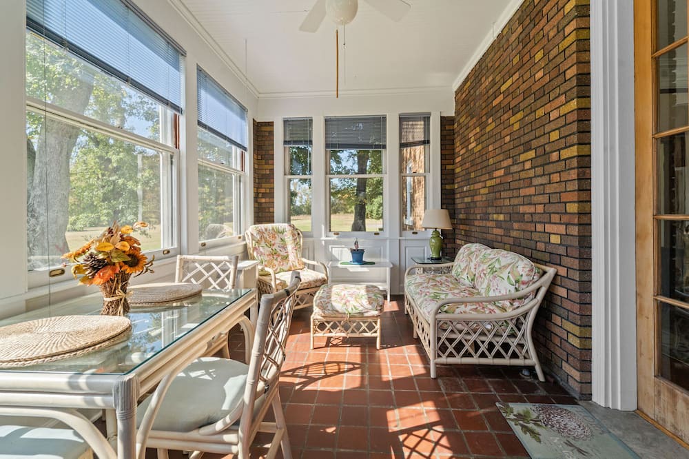 Photo of Livingroom in Woodford