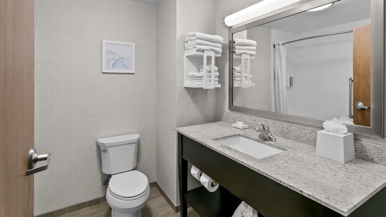 Photo of Bathroom in Rolling Road Farms