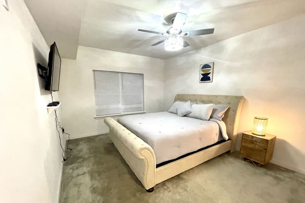 Photo of Bedroom in New Castle