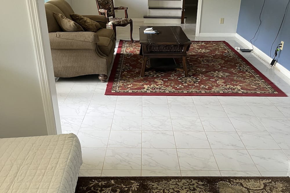 Photo of Bedroom in Roswell