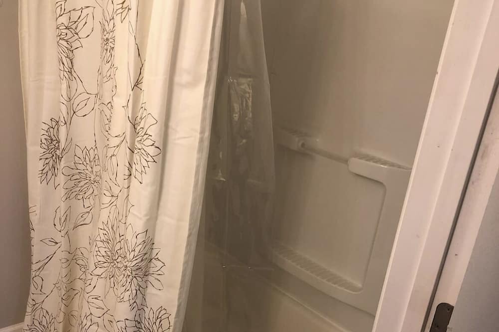 Photo of Bathroom in Forest Park