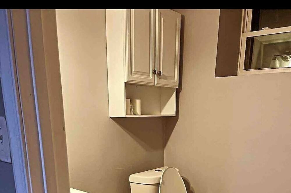 Photo of Bathroom in Forest Park