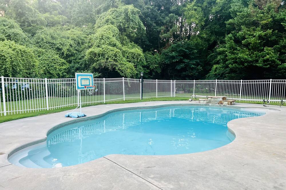 Photo of Outdoor in Calhoun