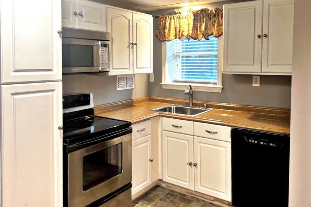 Photo of Kitchen in Calhoun