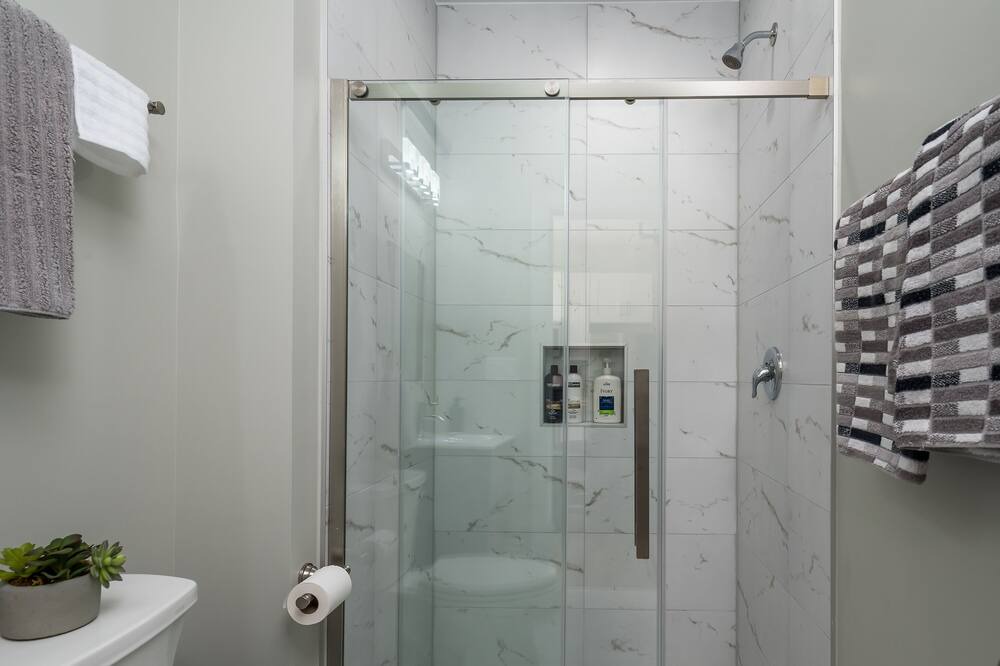 Photo of Bathroom in West Ridge
