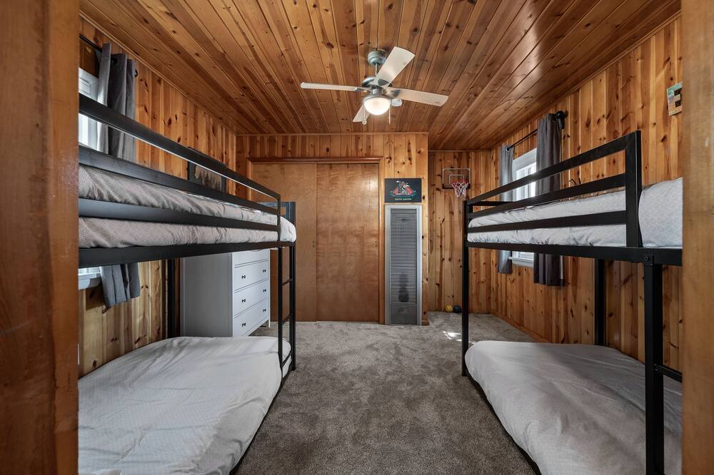 Photo of Bedroom in Custer