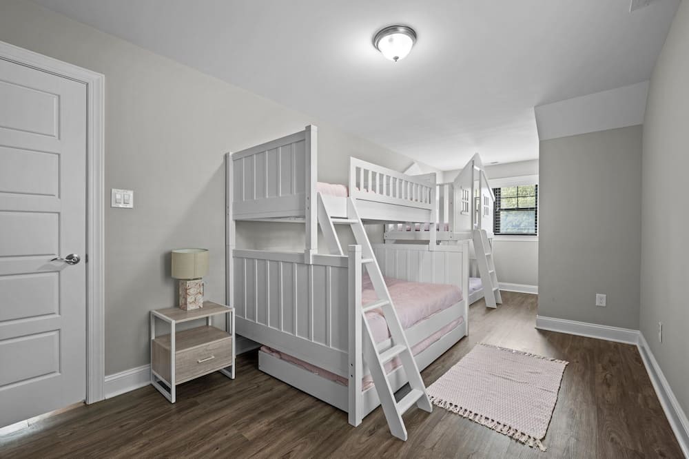 Photo of Bedroom in Cape May Court House