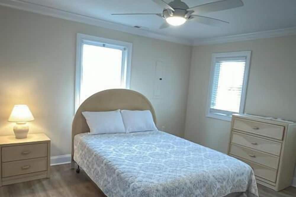 Photo of Bedroom in Dennisville