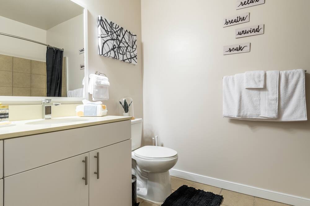 Photo of Bathroom in Downtown Baltimore