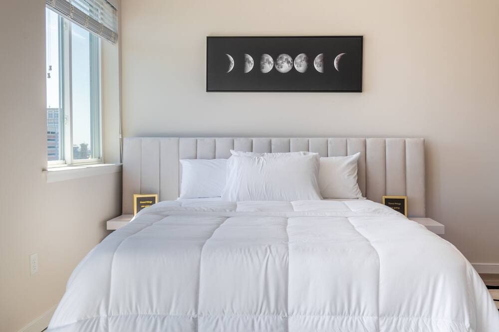 Photo of Bedroom in Downtown Baltimore