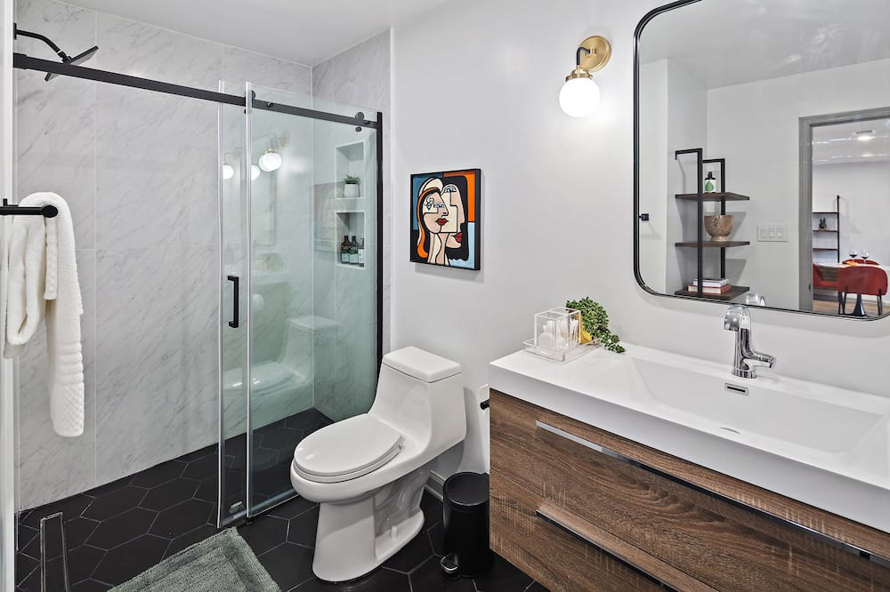 Photo of Bathroom in North Bethesda