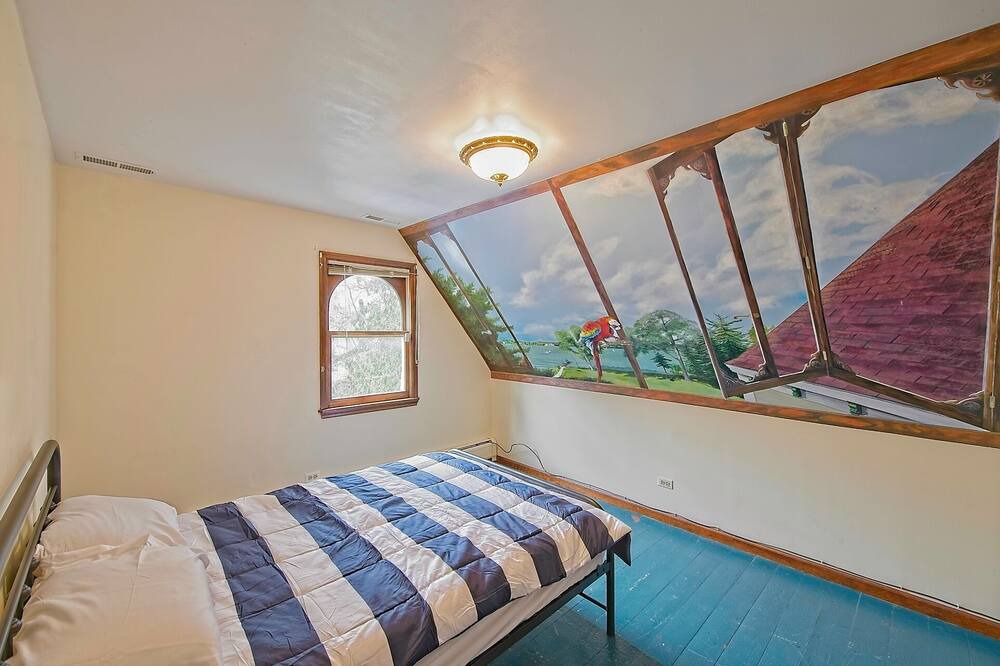 Photo of Bedroom in Fox Lake
