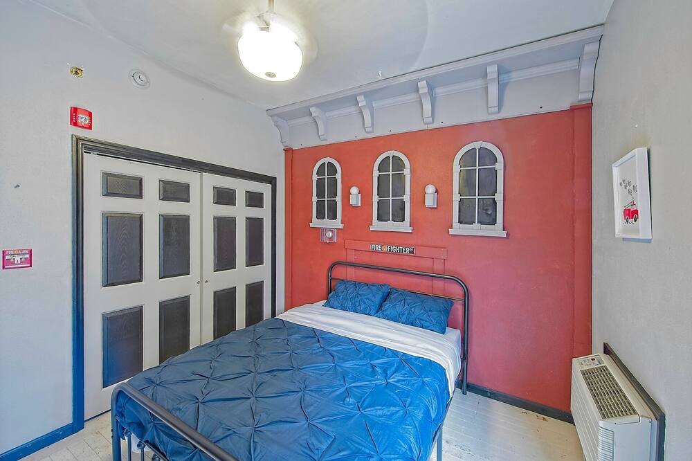 Photo of Bedroom in Fox Lake