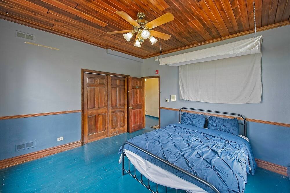 Photo of Bedroom in Fox Lake