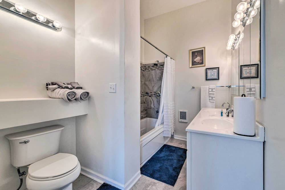 Photo of Bathroom in The Gate
