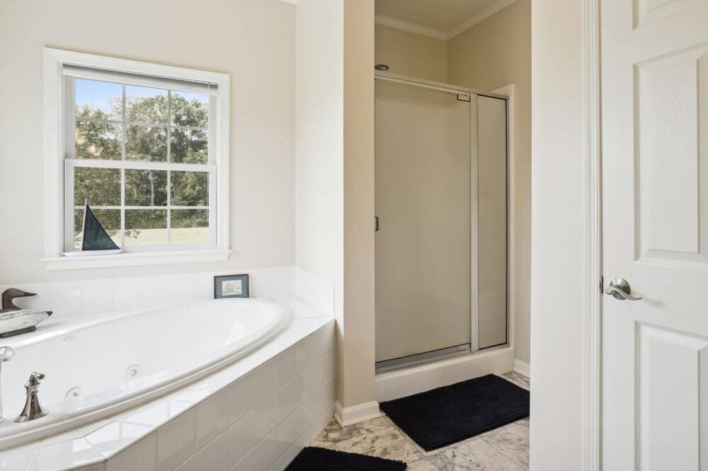 Photo of Bathroom in Woolford