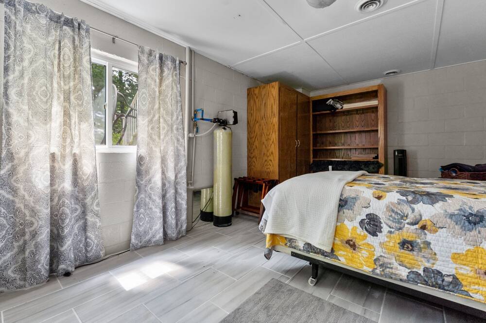 Photo of Bedroom in Dyke