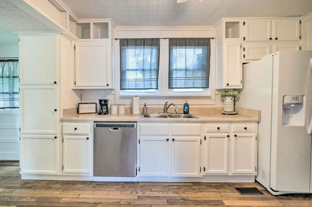 Photo of Kitchen in Alcoa