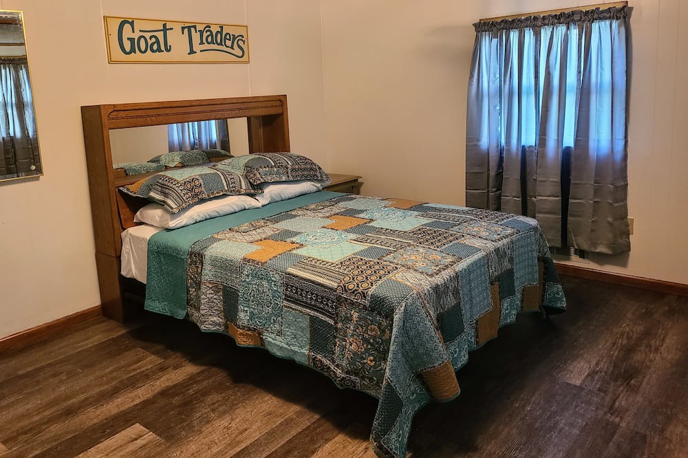 Photo of Bedroom in Higbee