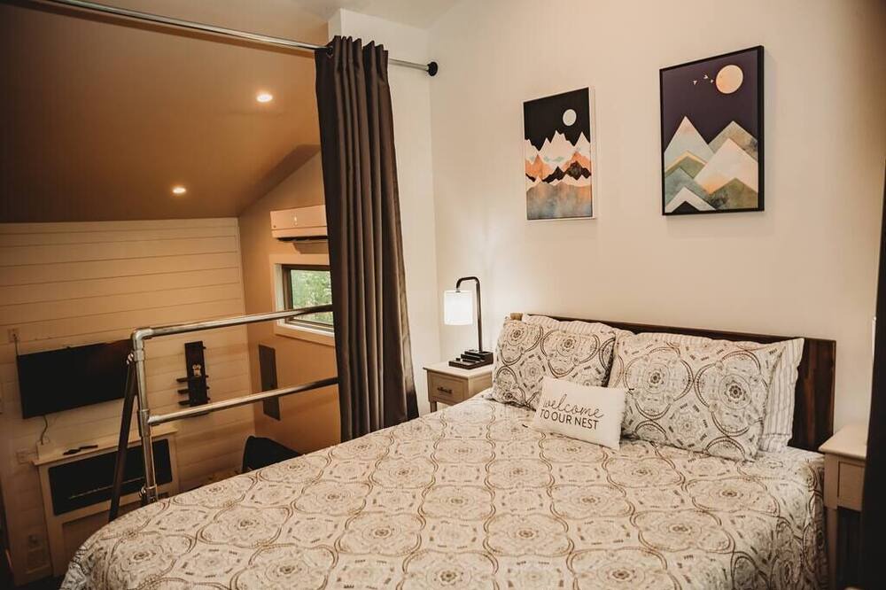 Photo of Bedroom in Tracy City
