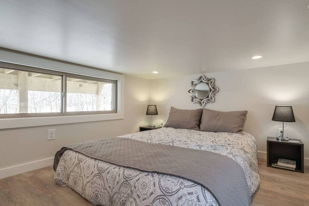 Photo of Bedroom in Tracy City