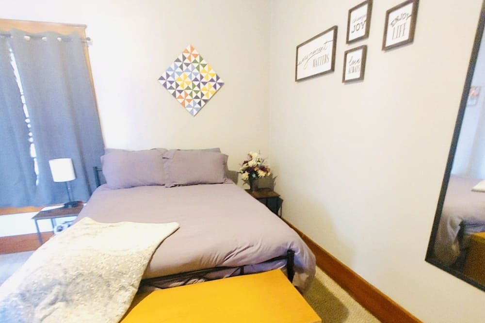 Photo of Bedroom in Hamilton