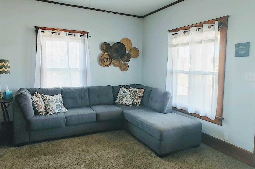 Photo of Livingroom in Hamilton