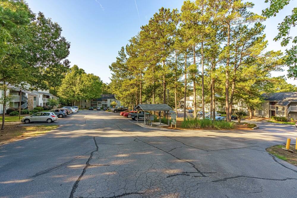 Photo of Others in Harbison