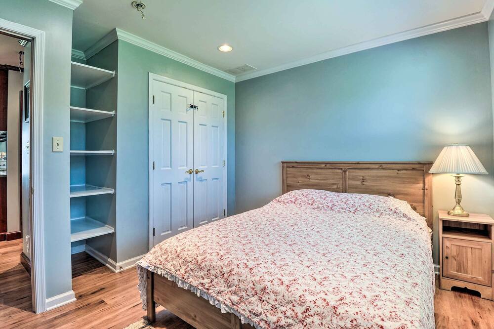 Photo of Bedroom in Bowleys Quarters