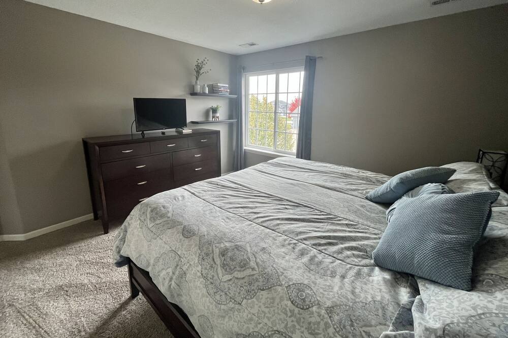 Photo of Bedroom in Grimes