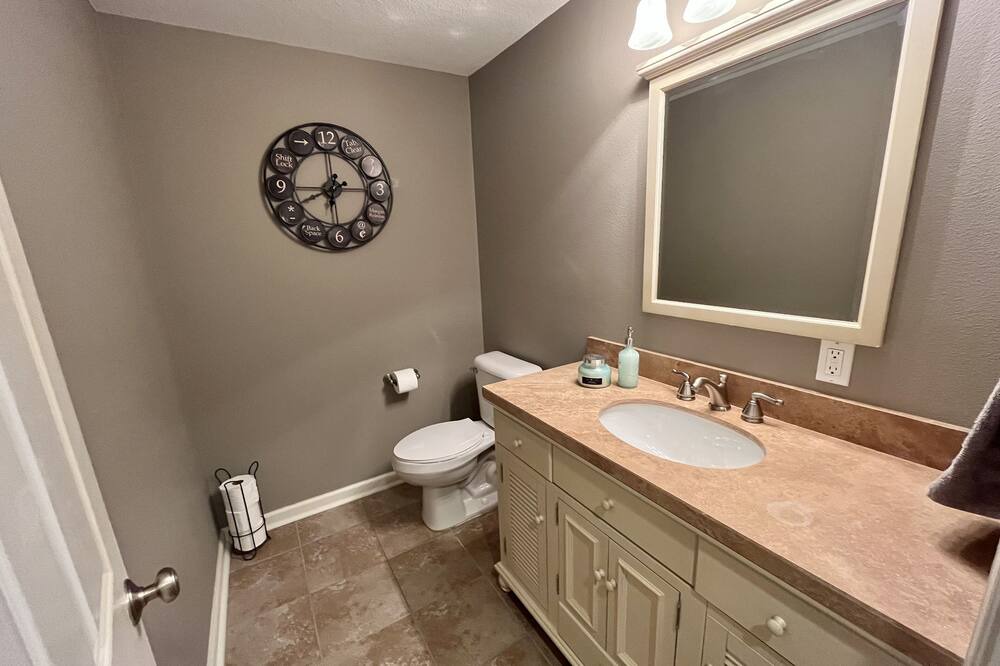 Photo of Bathroom in Grimes