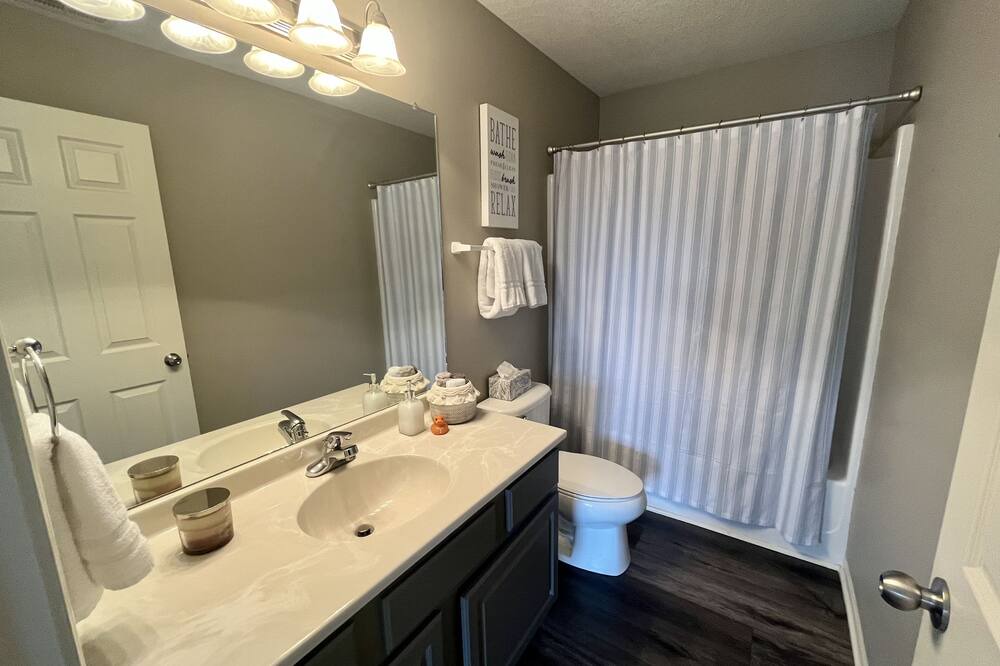 Photo of Bathroom in Grimes
