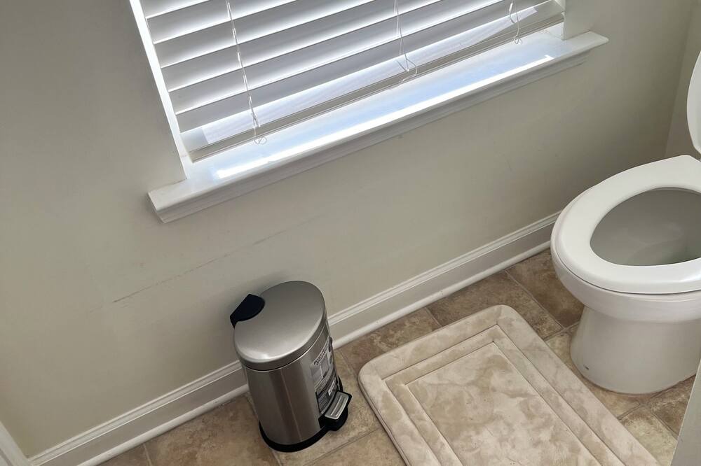 Photo of Bathroom in Hiram