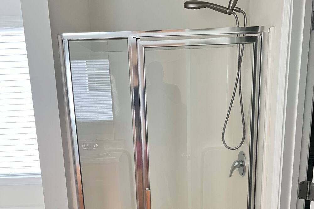 Photo of Bathroom in Hiram
