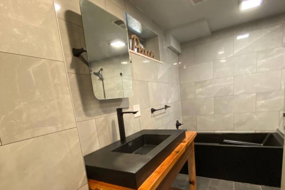 Photo of Bathroom in Neptune City