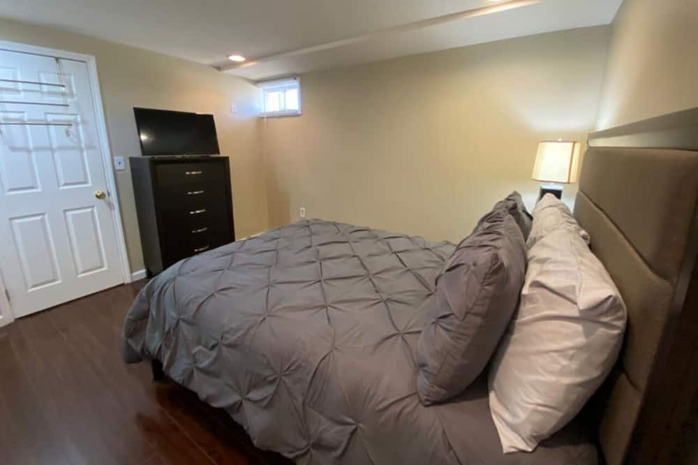 Photo of Bedroom in Neptune City