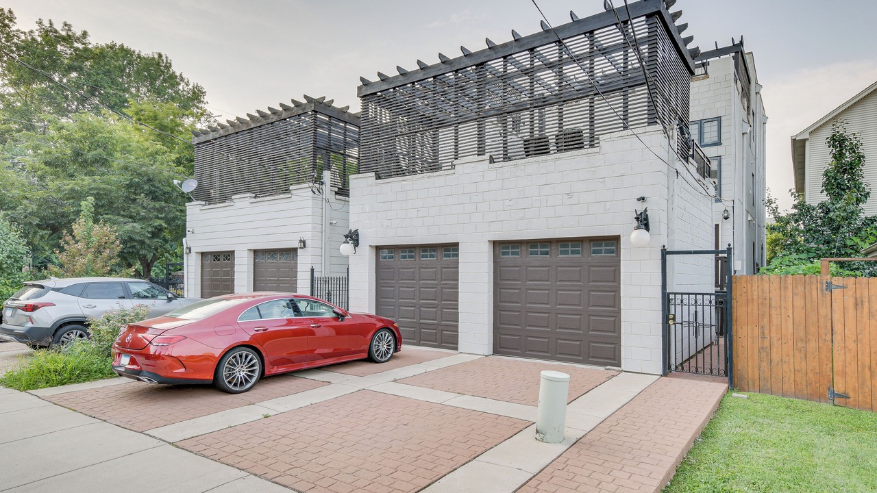 Photo of Outdoor in West Ridge