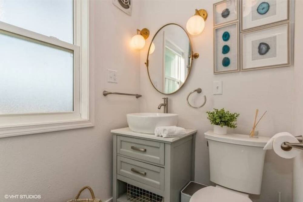 Photo of Bathroom in Iowa City