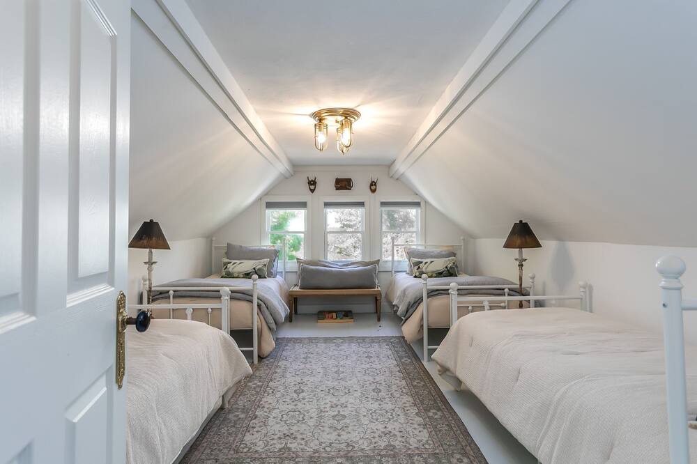 Photo of Bedroom in Kedron