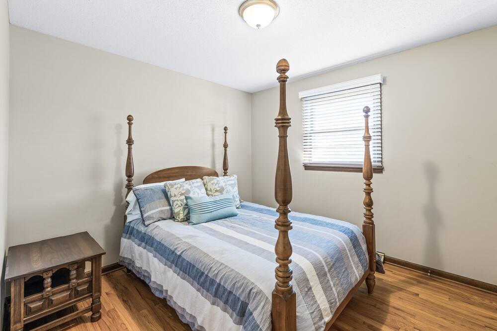 Photo of Bedroom in Columbia