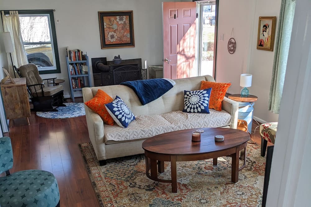 Photo of Livingroom in Elkton