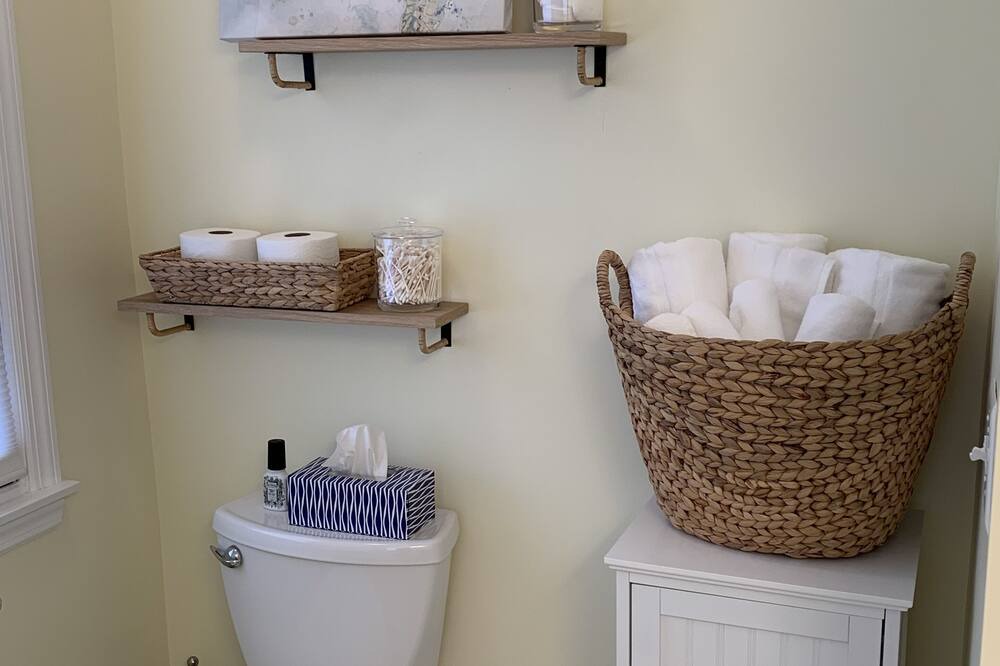 Photo of Bathroom in Mystic Island