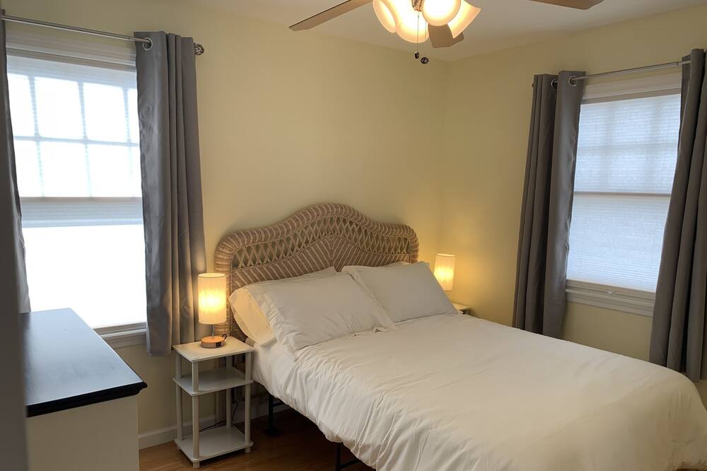 Photo of Bedroom in Mystic Island