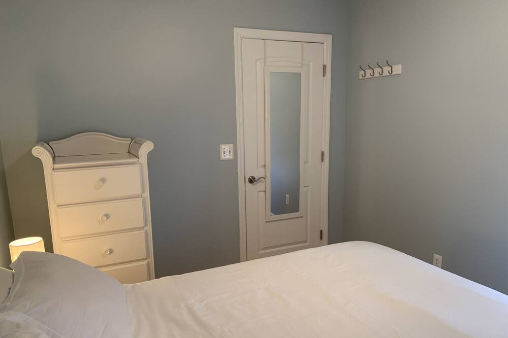 Photo of Bedroom in Mystic Island
