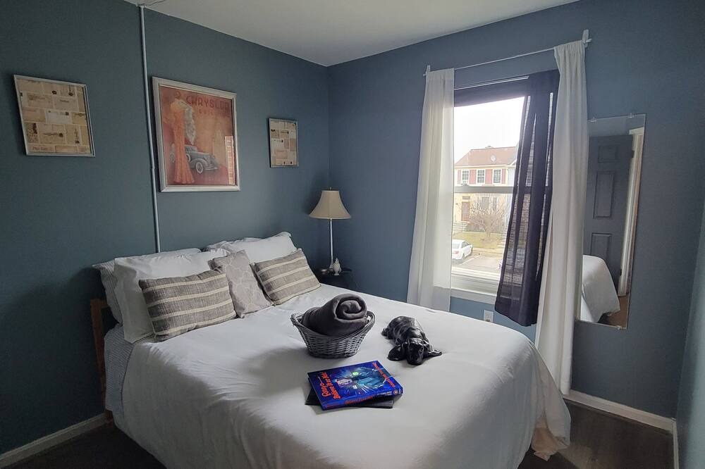 Photo of Bedroom in Windsor Mill