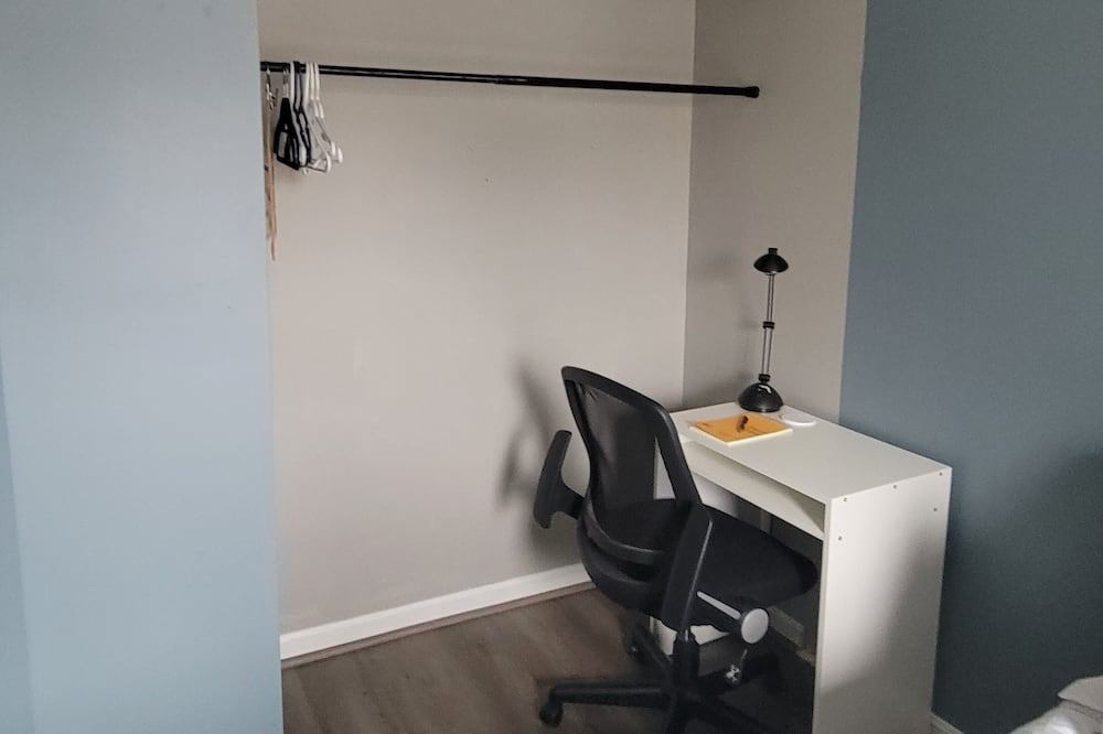 Photo of Bedroom in Windsor Mill