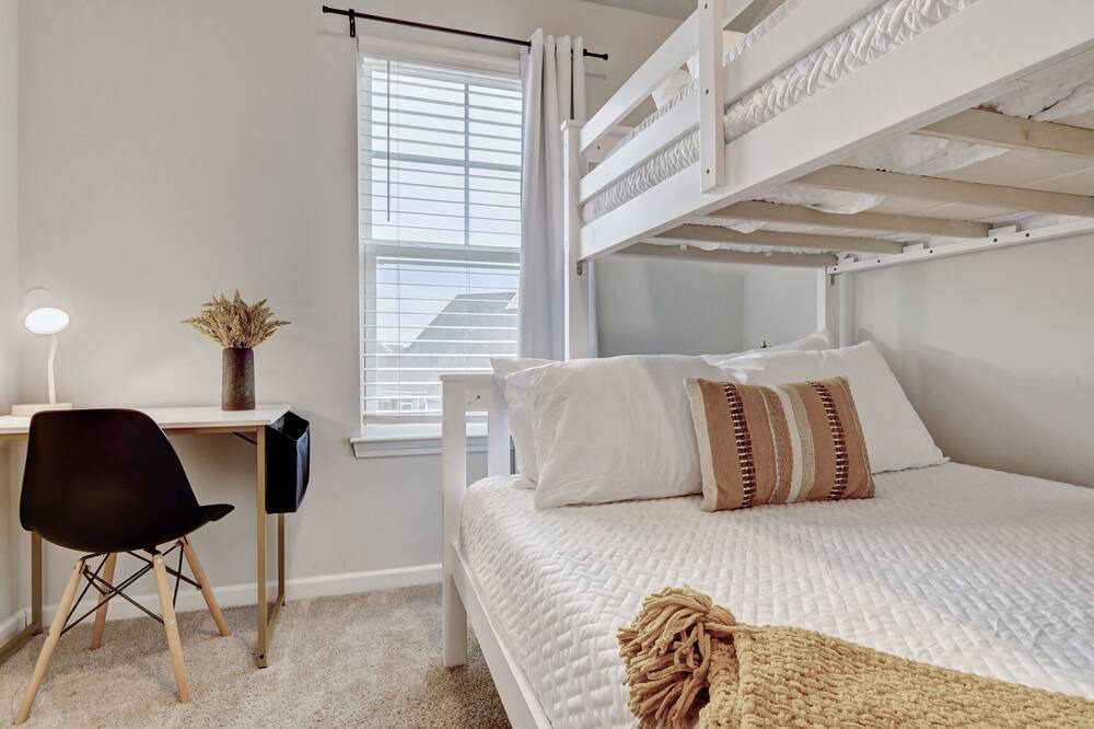 Photo of Bedroom in Murraysville